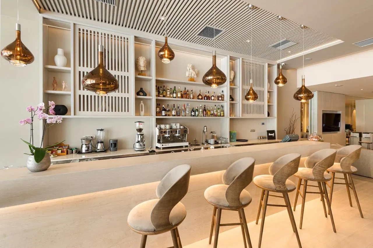 Holiday Inn Thessaloniki By Ihg 5*,  Greece
